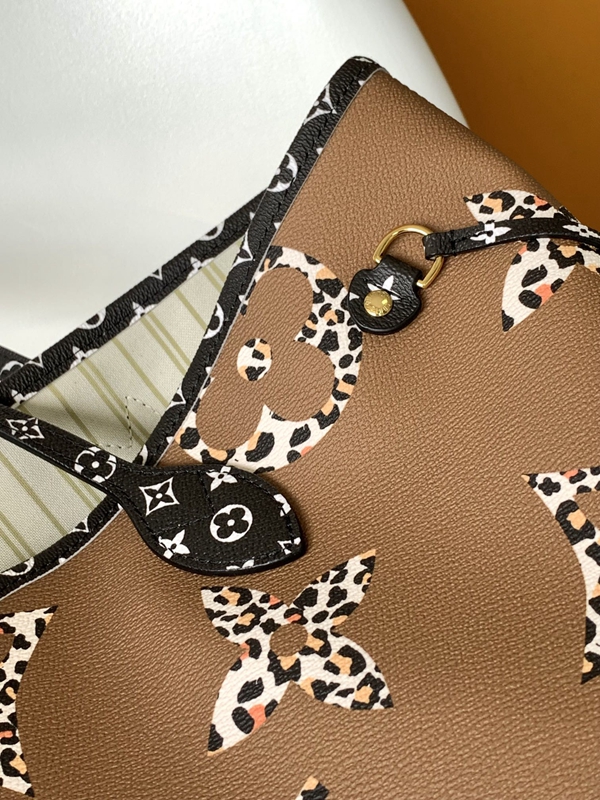 ルイヴィトンバッグ素材ディテール